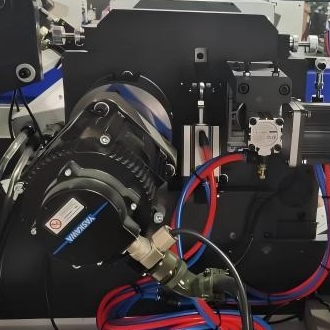 &Eacute;tude de cas de r&eacute;ussite&nbsp;: Machine d'impression flexo personnalis&eacute;e &agrave; deux tours RTRY-320 8 couleurs pour la production d'&eacute;tiquettes de haute pr&eacute;cision