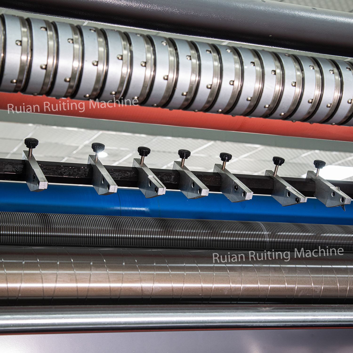  <span style="color:#ffffff;">Machine de refendage à grande vitesse</span> 